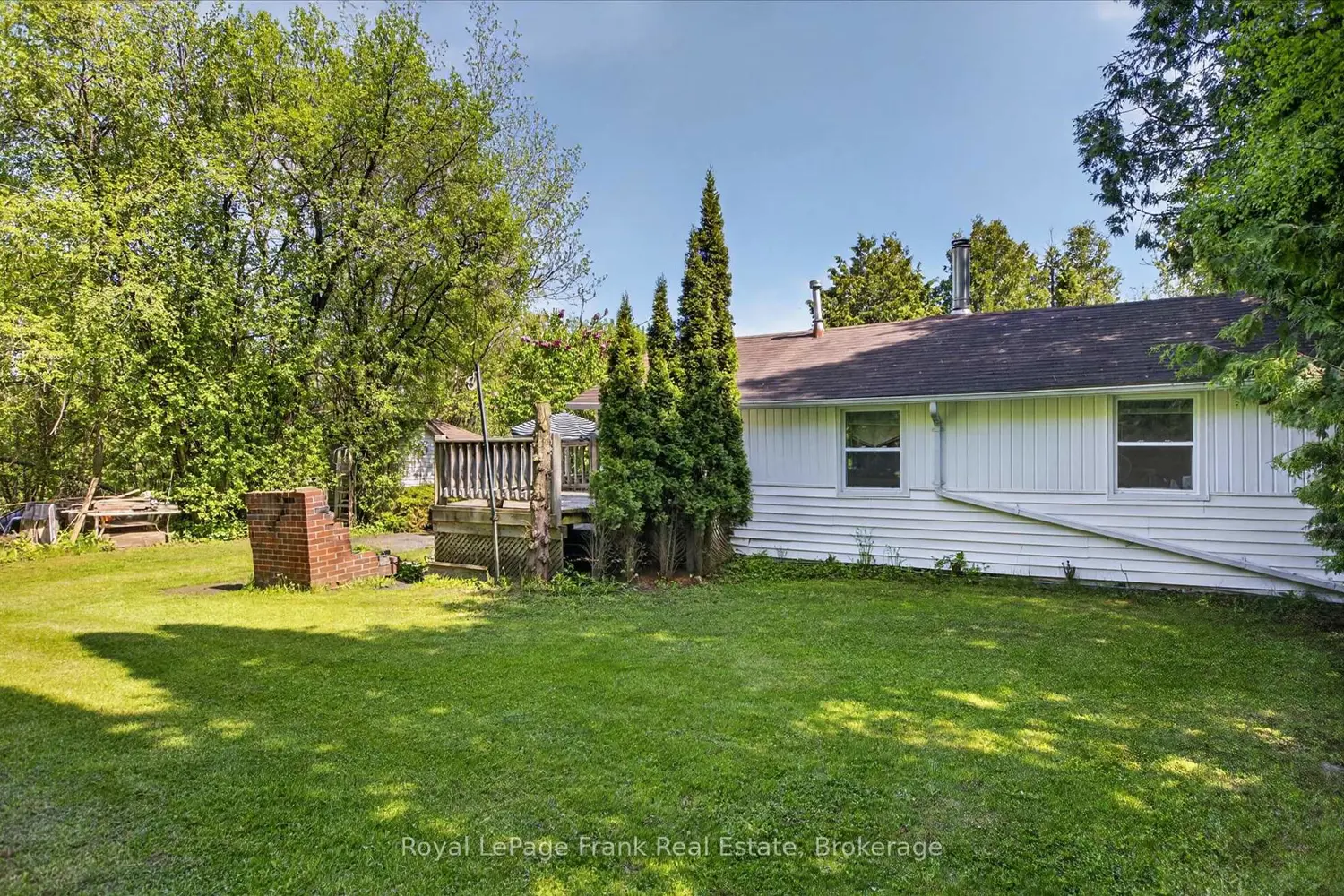 688 North Shore Drive photo 5