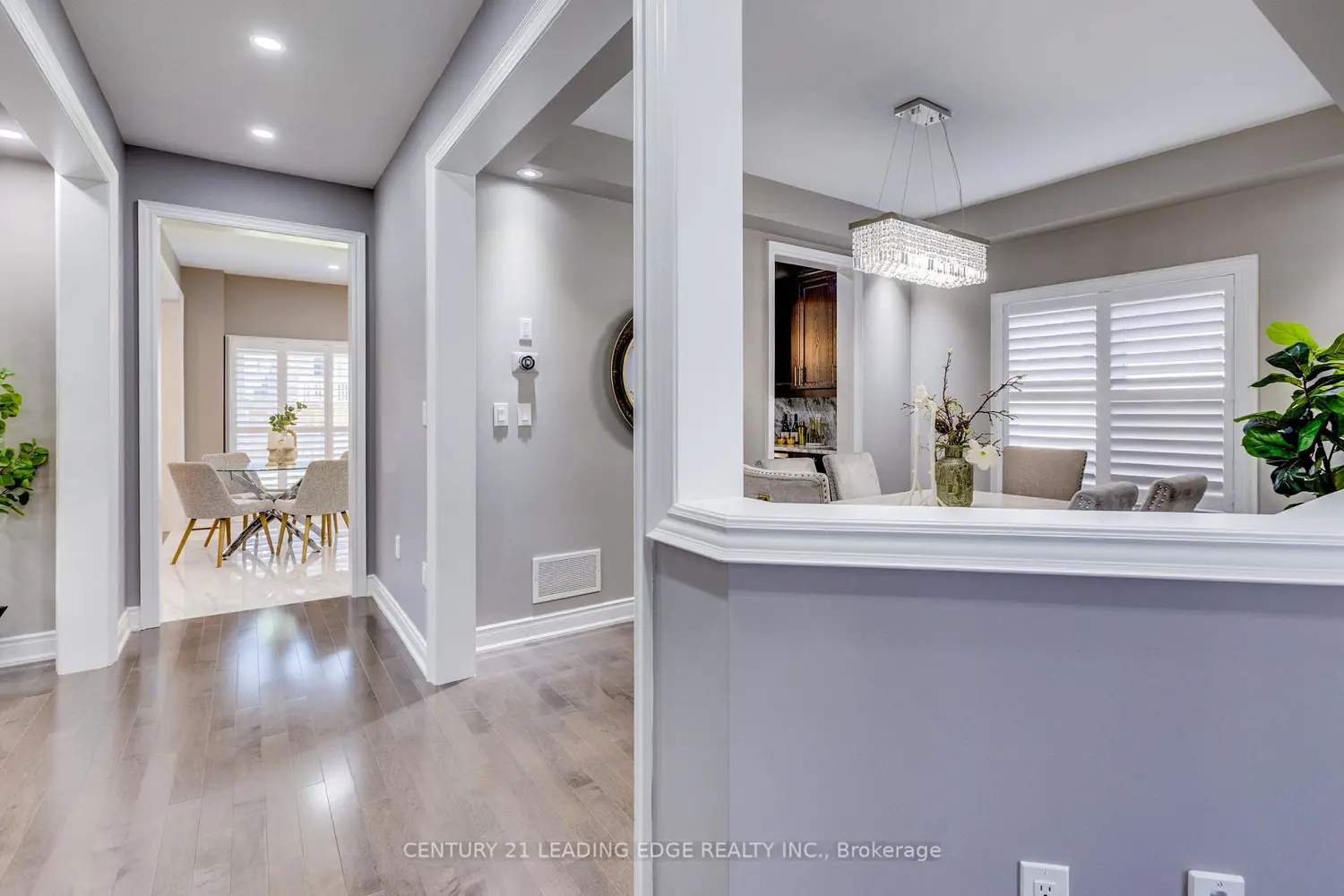 228 Fleetwood Drive photo 2