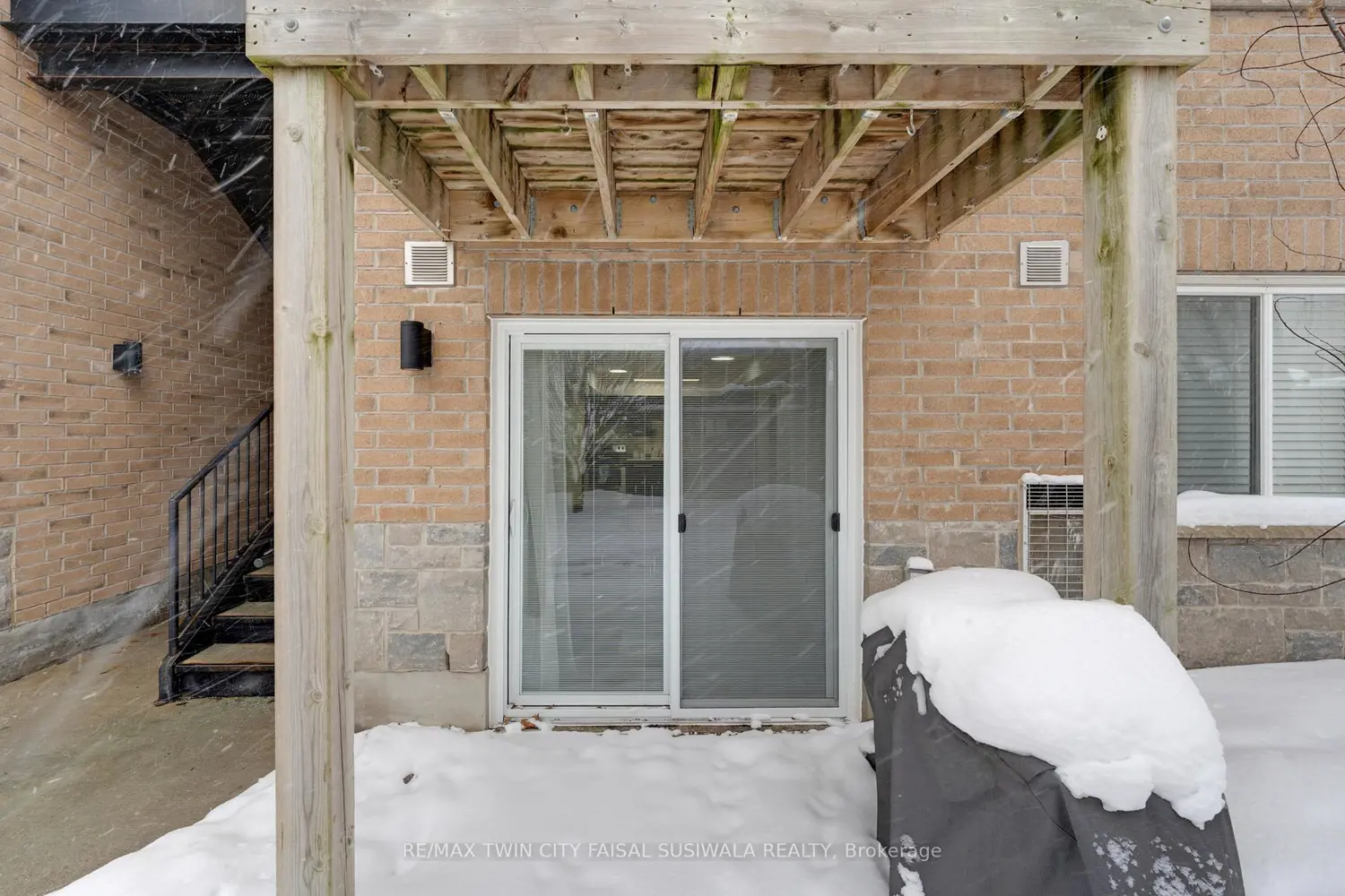 185 Windale Crescent 1C photo 4