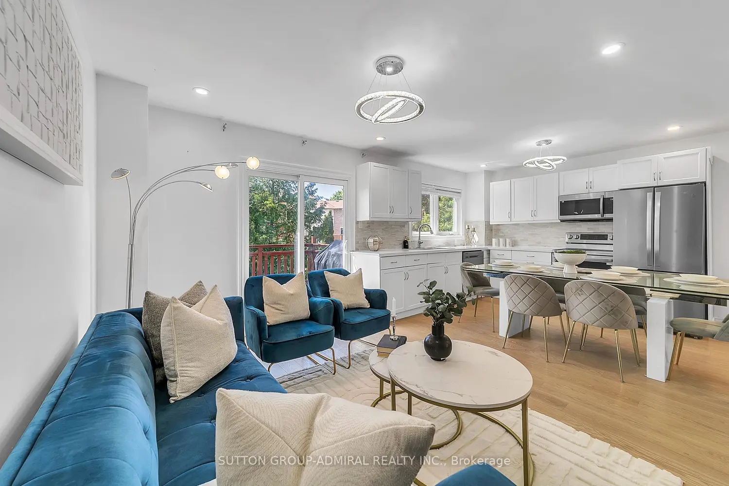10 Park Lane Circle photo 5