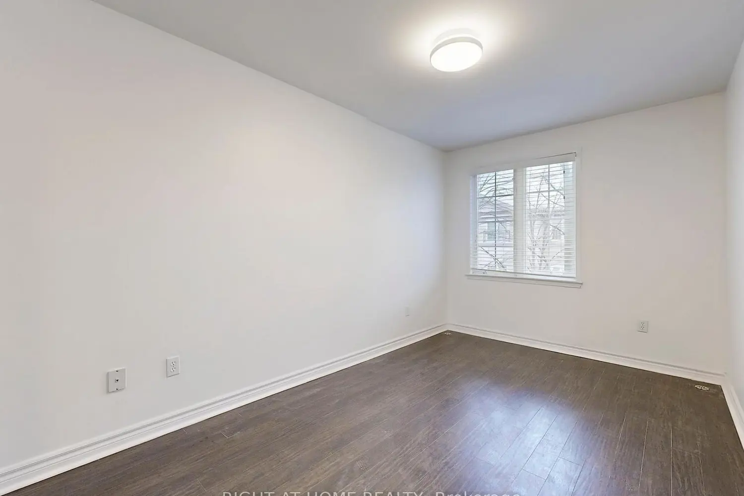 Additional image 18 of 108 Finch Avenue B28