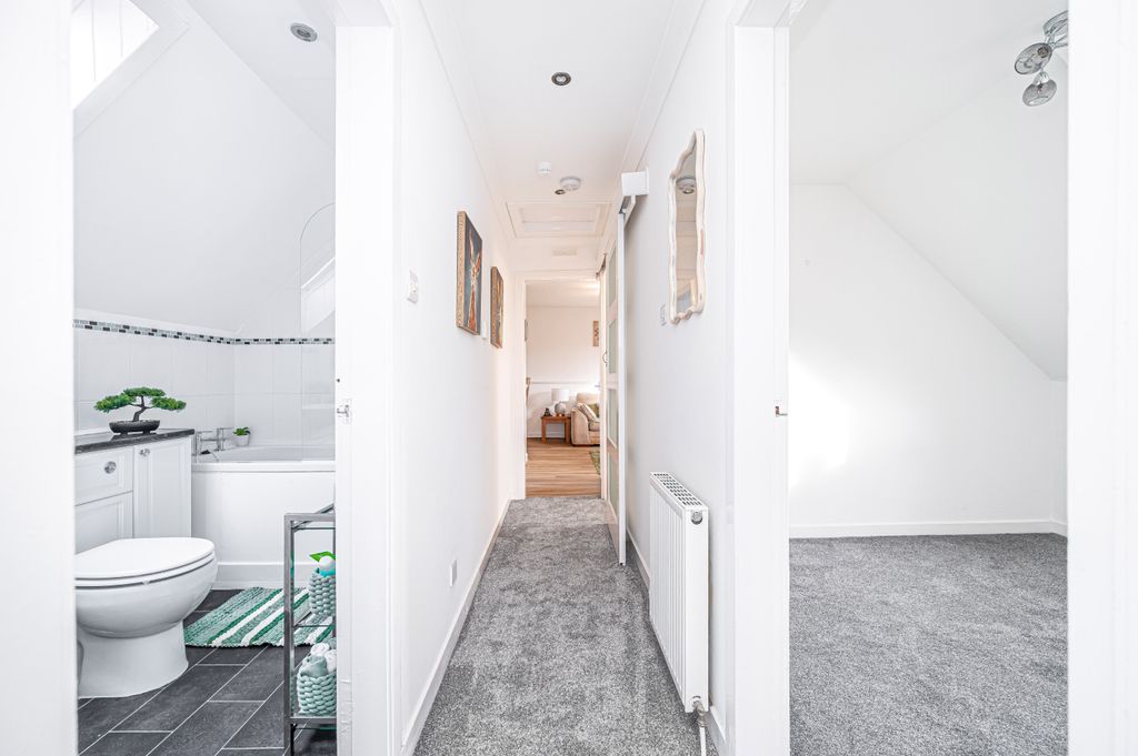 Additional image 11 of 2 bed flat for sale128 High Street, Kinross KY13
