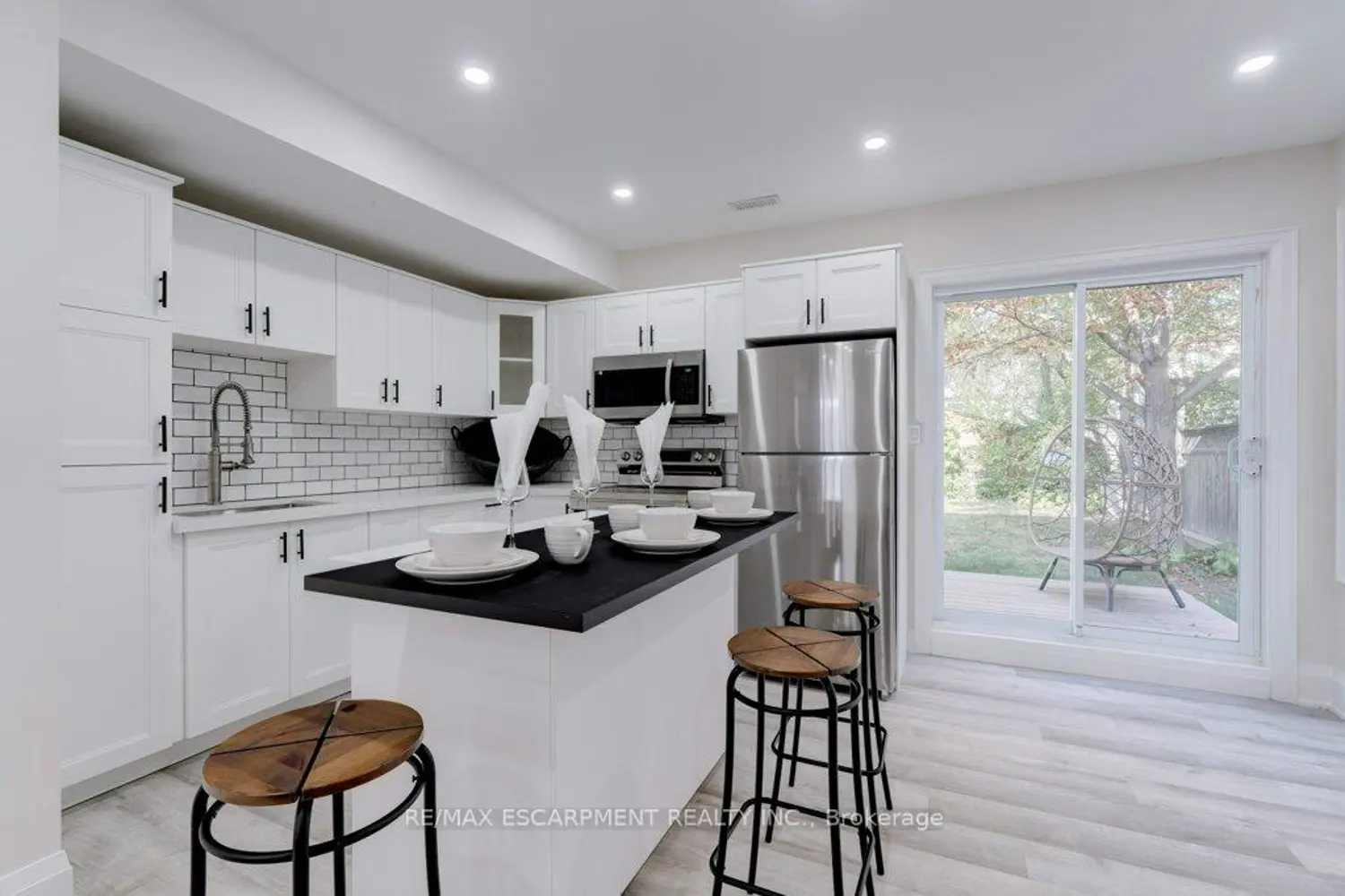 Additional image 10 of 38 East 16Th Street