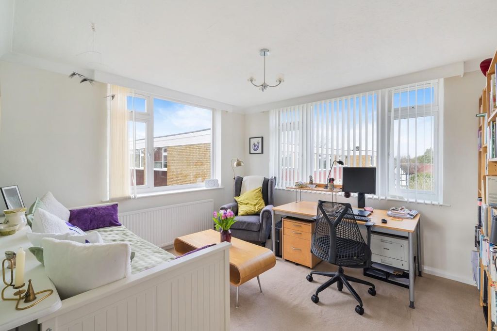 Additional image 5 of 3 bed flat for saleAvenue Road, Epsom KT18