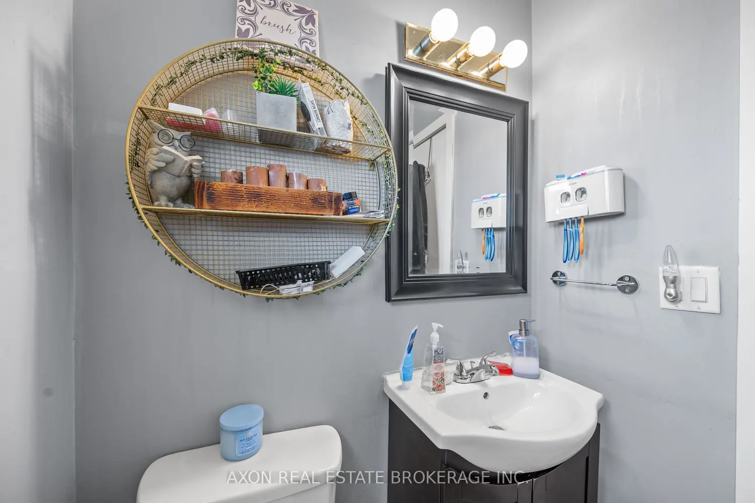 869 Oakview Avenue photo 4