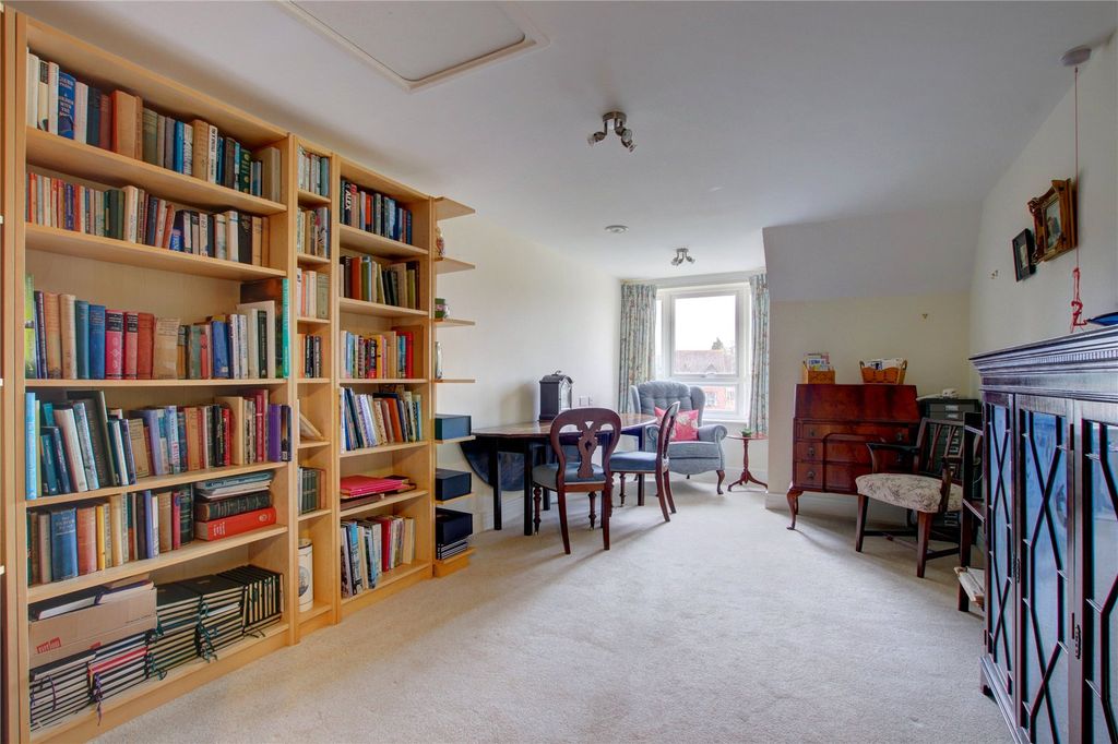 Additional image 9 of 2 bed flat for saleHanbury Road, Droitwich, Worcestershire WR9