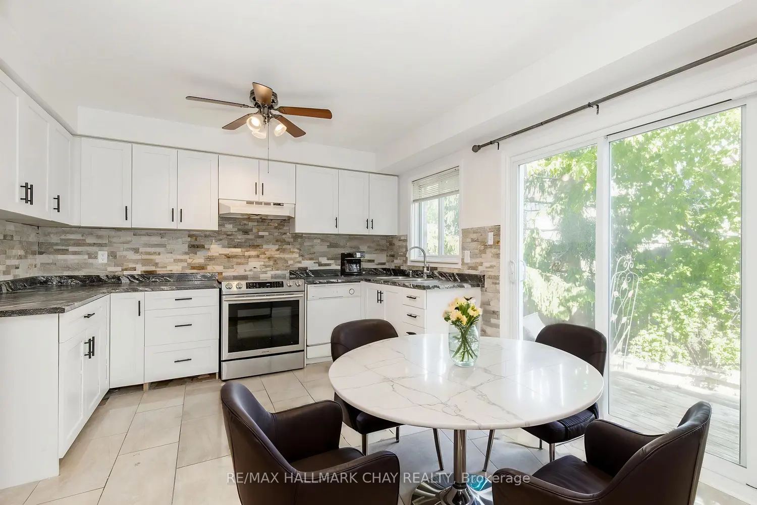 1176 Hill Street photo 5
