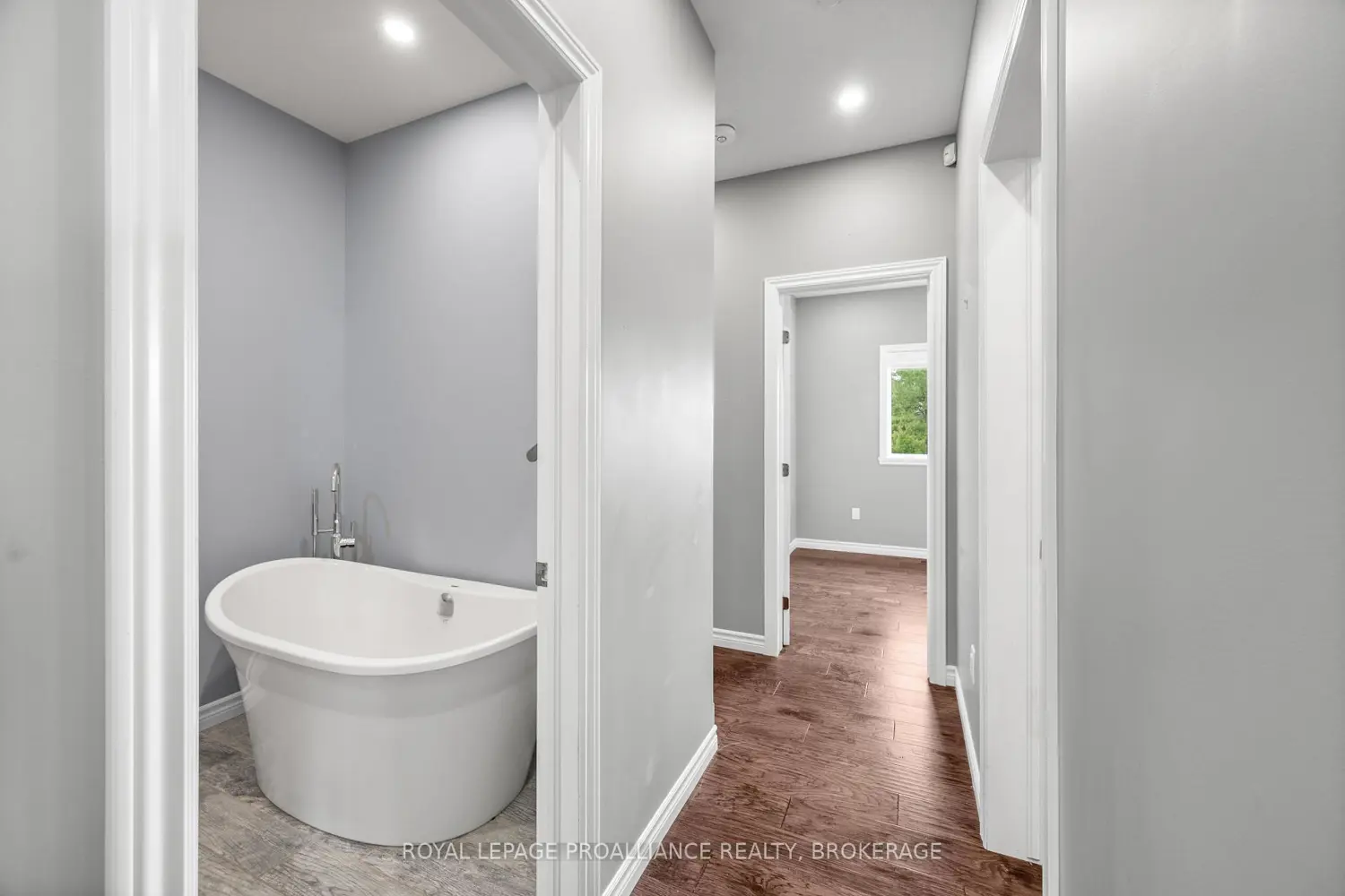 5110 Ramparts Road photo 4