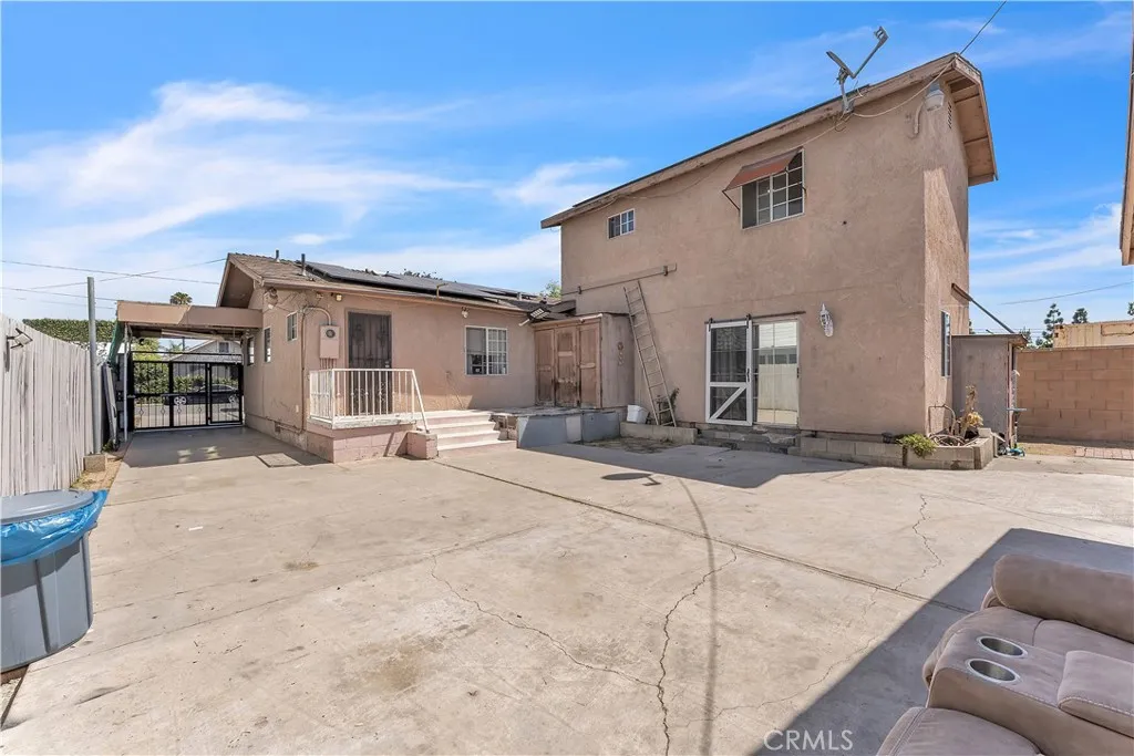 1208 E 3rd St, Santa Ana, CA 92701 photo 4