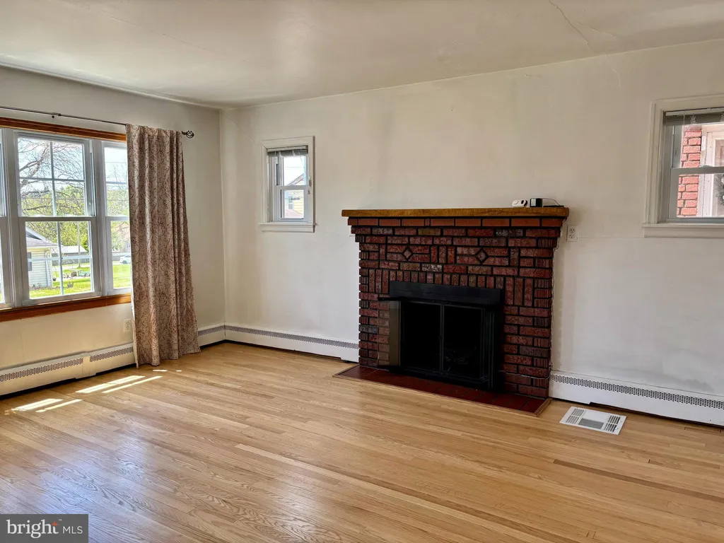Additional image 7 of 126 Washington Street, Frostburg, MD 21532