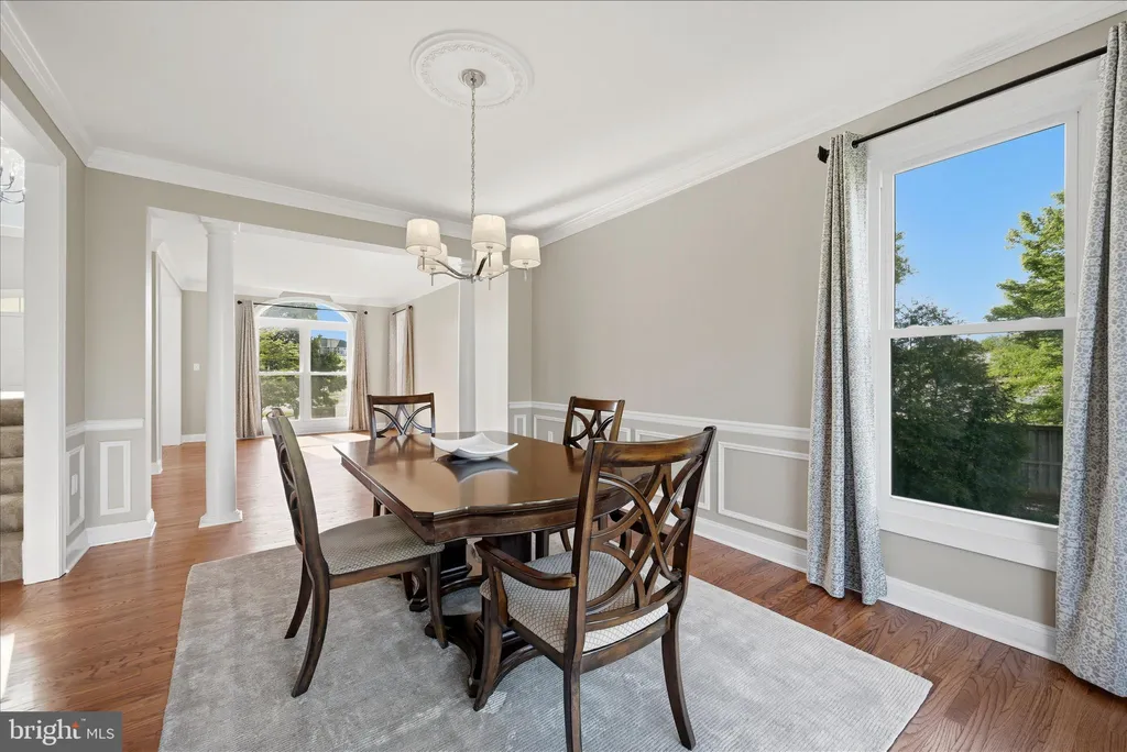 Additional image 16 of 301 Shiloh Place SE, Leesburg, VA 20175