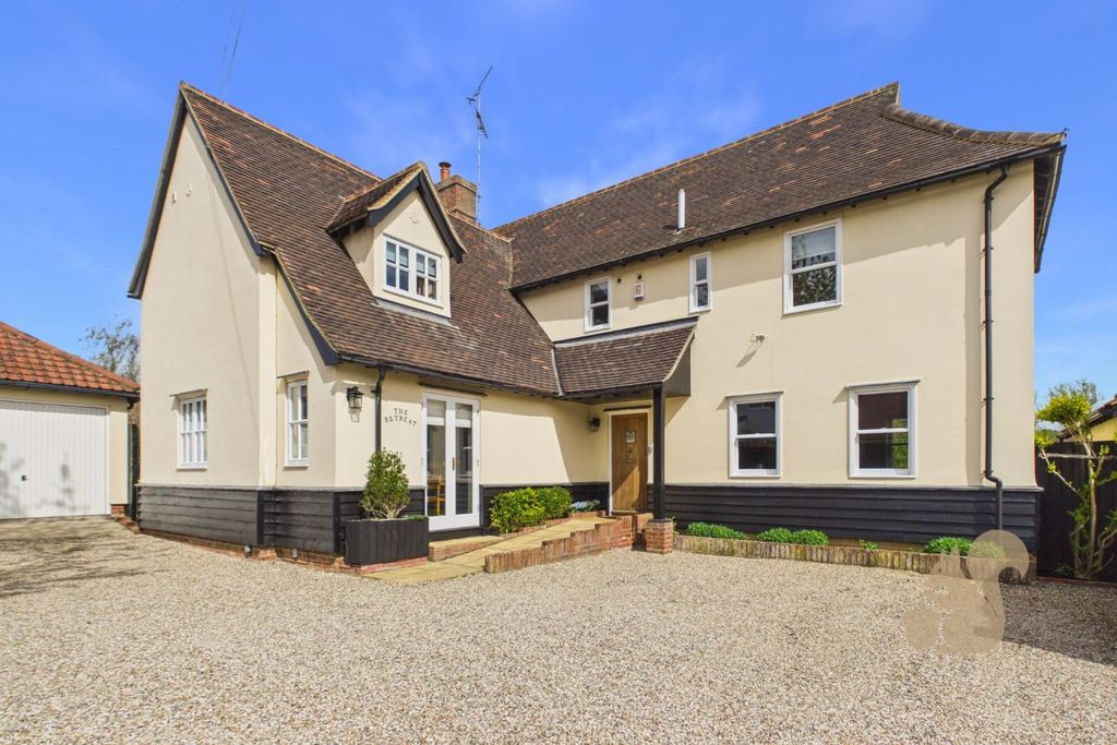 4 bed detached house for saleChurch Street, Dunmow CM6