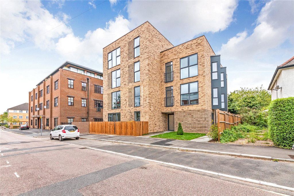 2 bed flat for saleSarason Apartments, Mill Hill NW7