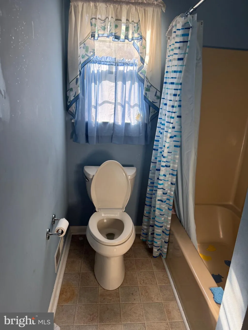 1715 Emerson Ave, Salisbury, MD 21801