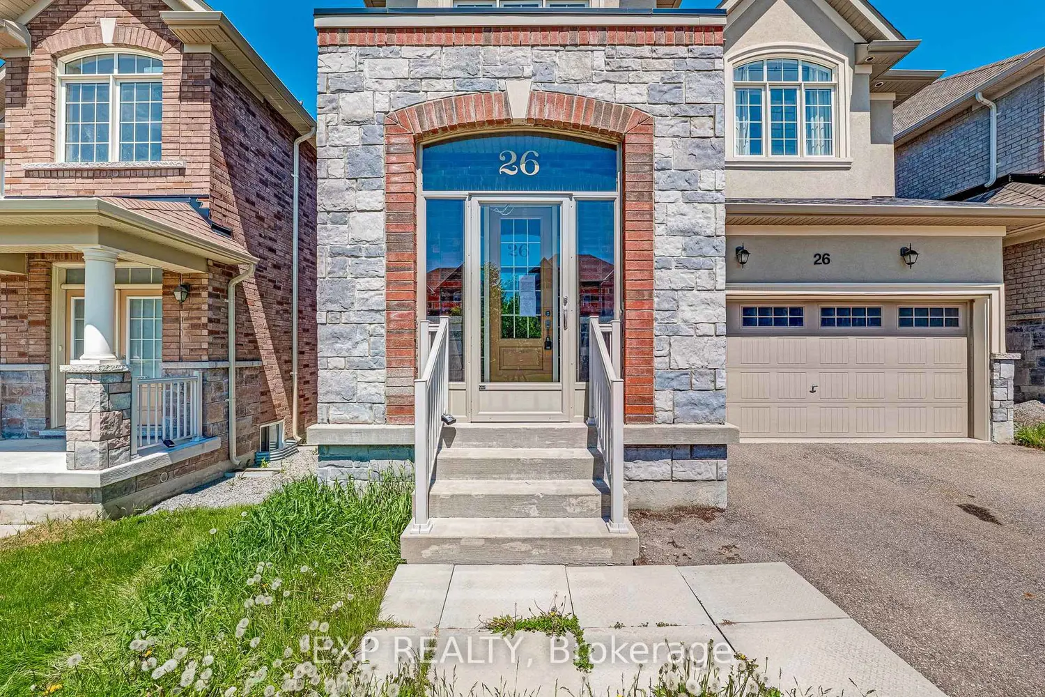 26 Mondial Crescent photo 2