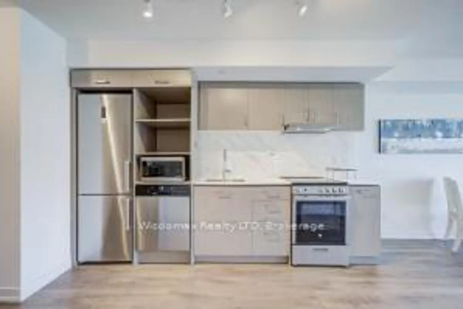 Additional image 6 of 219 Dundas Street 1009