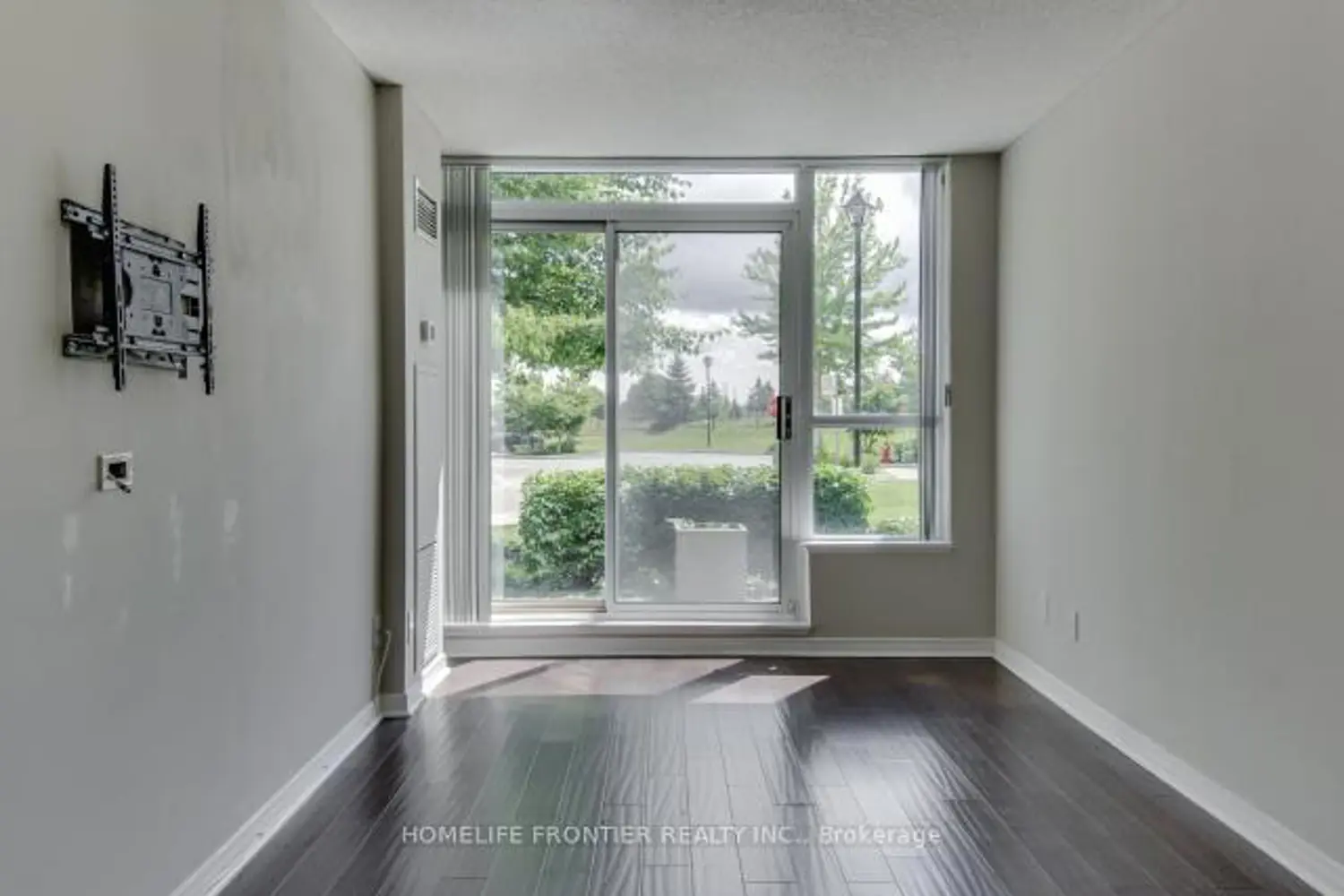 Additional image 4 of 4850 Glen Erin Drive 105