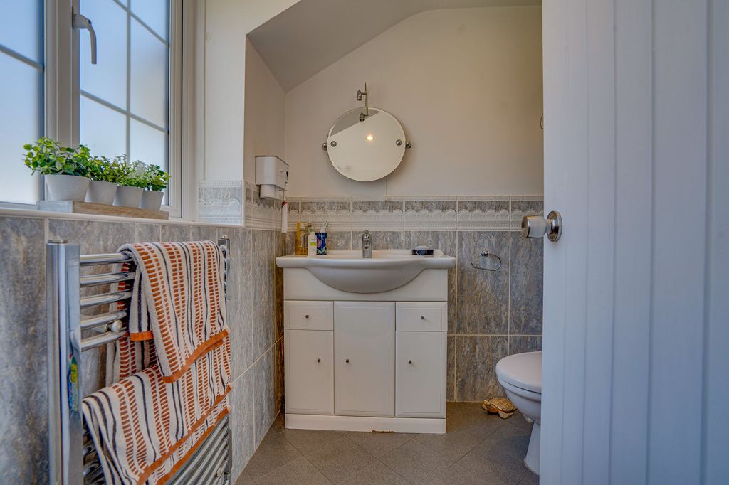 Additional image 18 of 4 bed detached house for saleCompton Close, Boyatt Wood, Eastleigh SO50