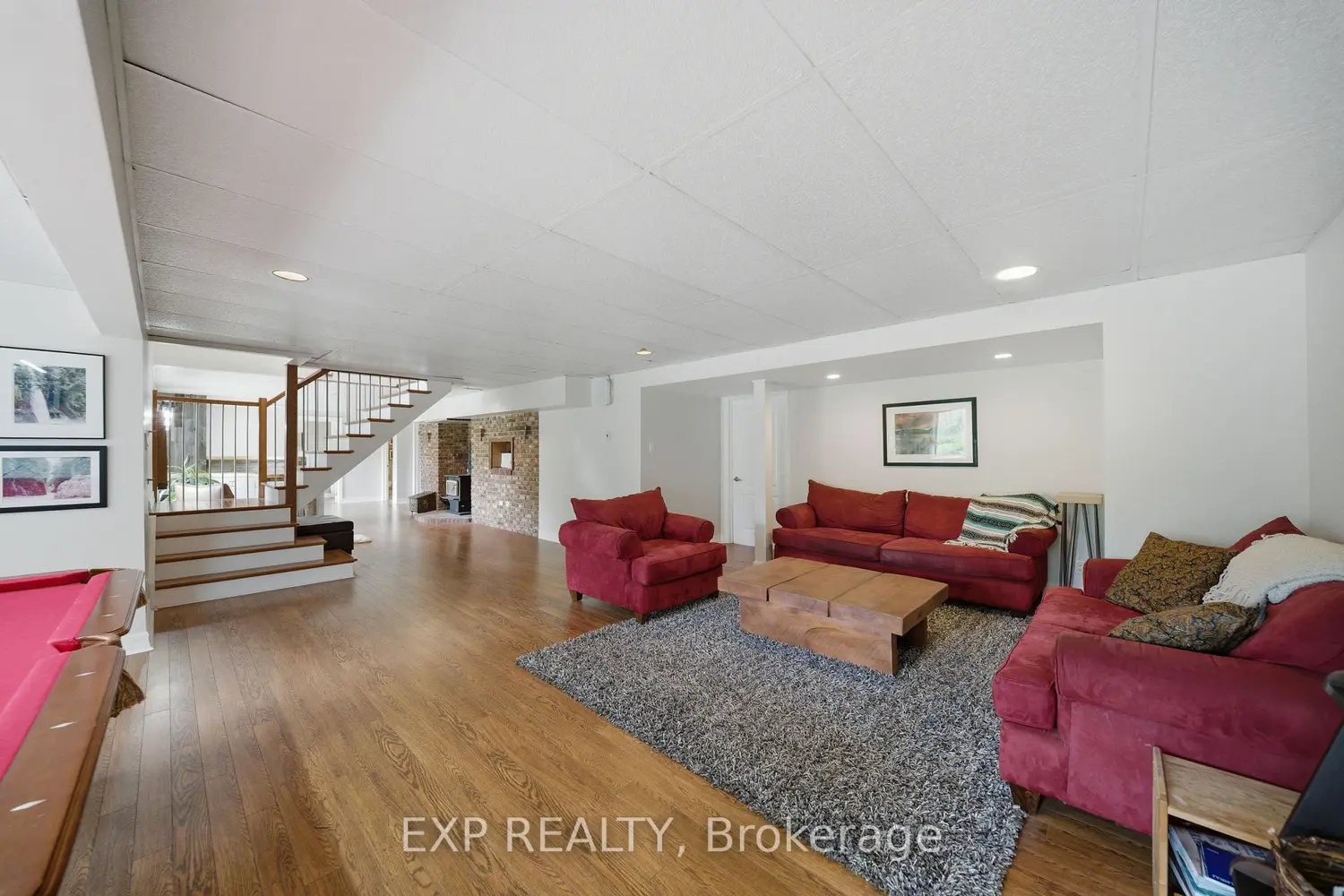 1264 Barnwell Crescent photo 5