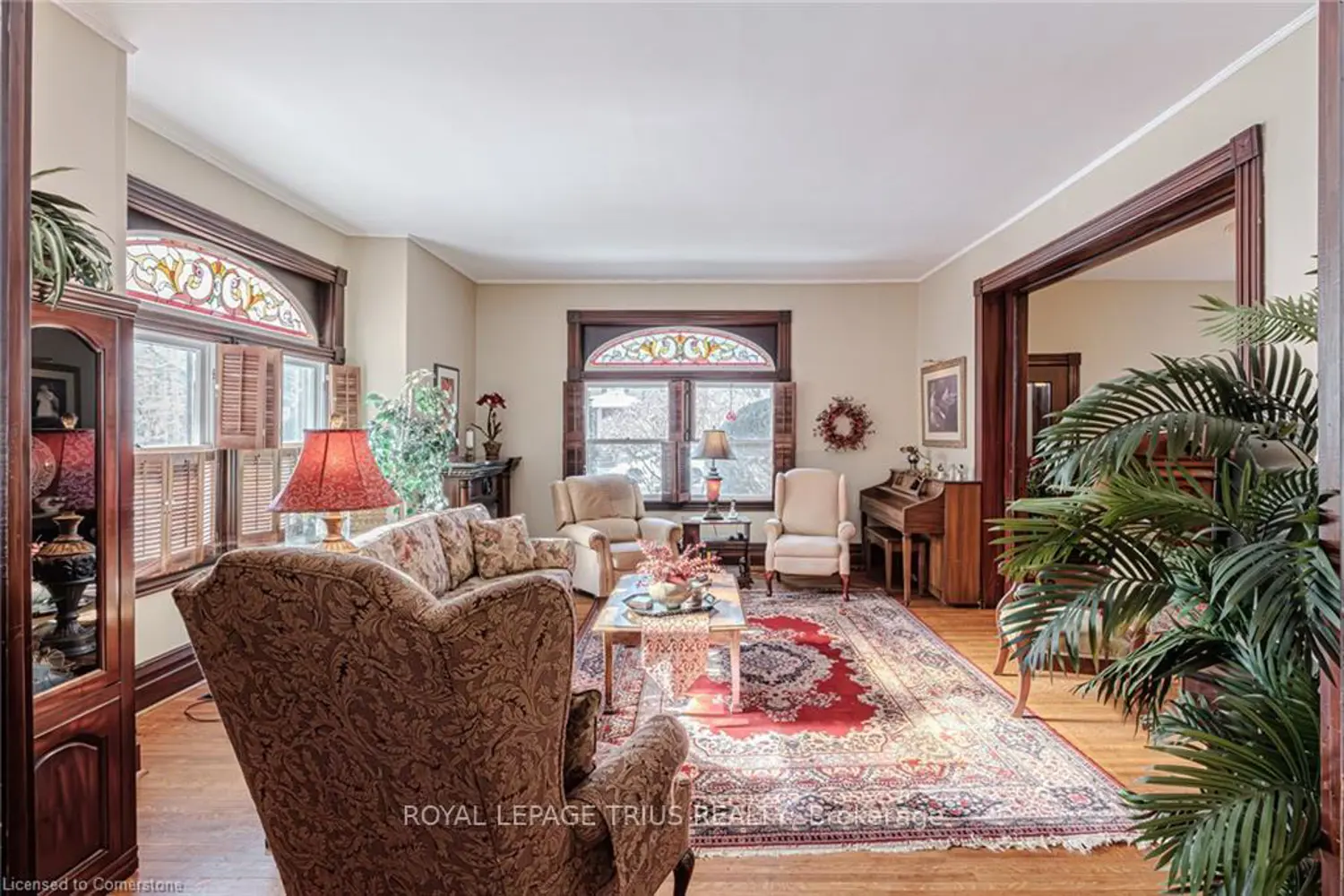 109 Talbot Street photo 5