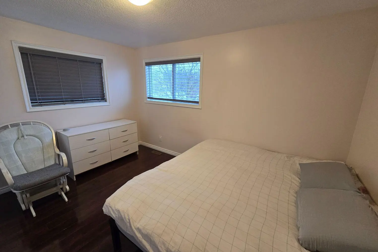 Additional image 9 of 4277 Lawrence Avenue #6