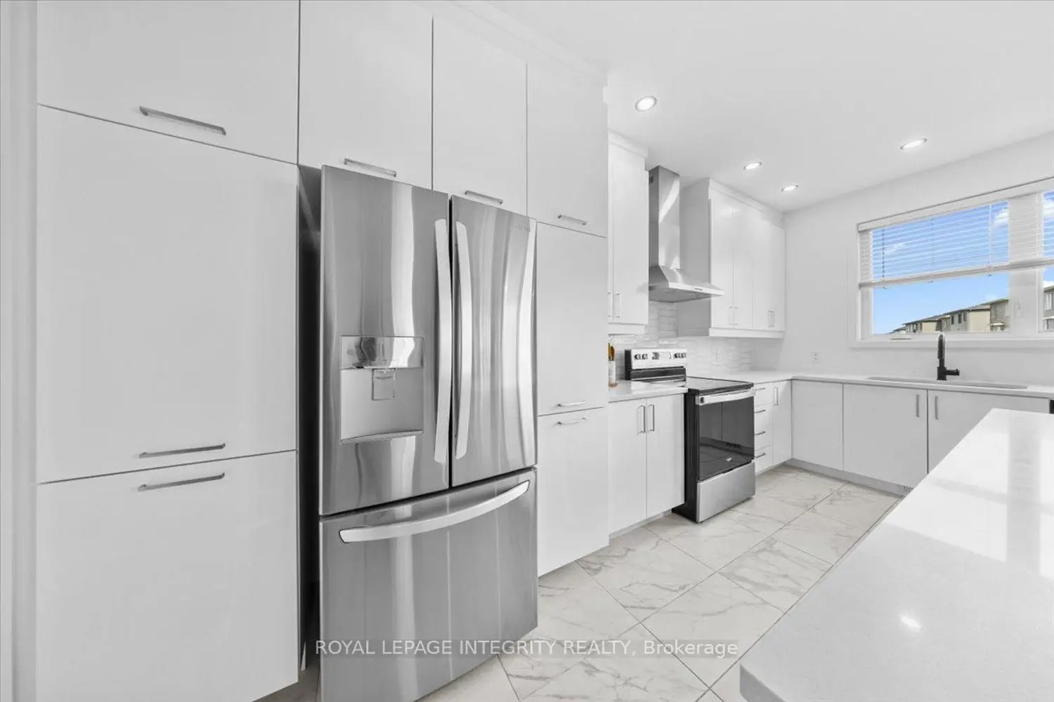 99 Rutile Street photo 3