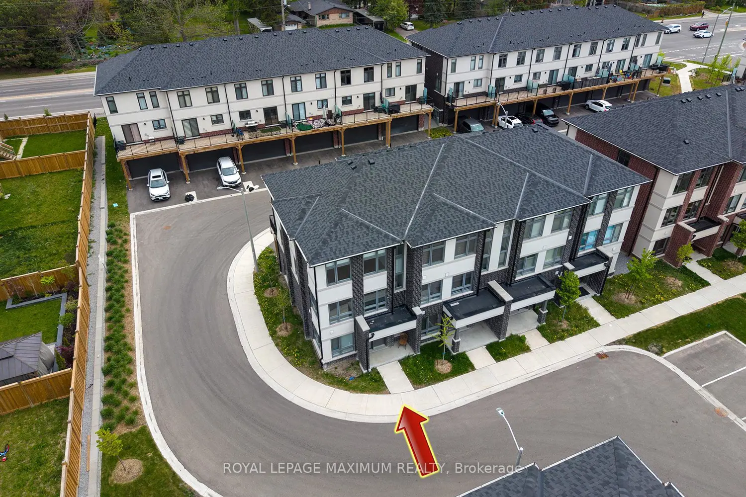 1383 Brandenton Path photo 3