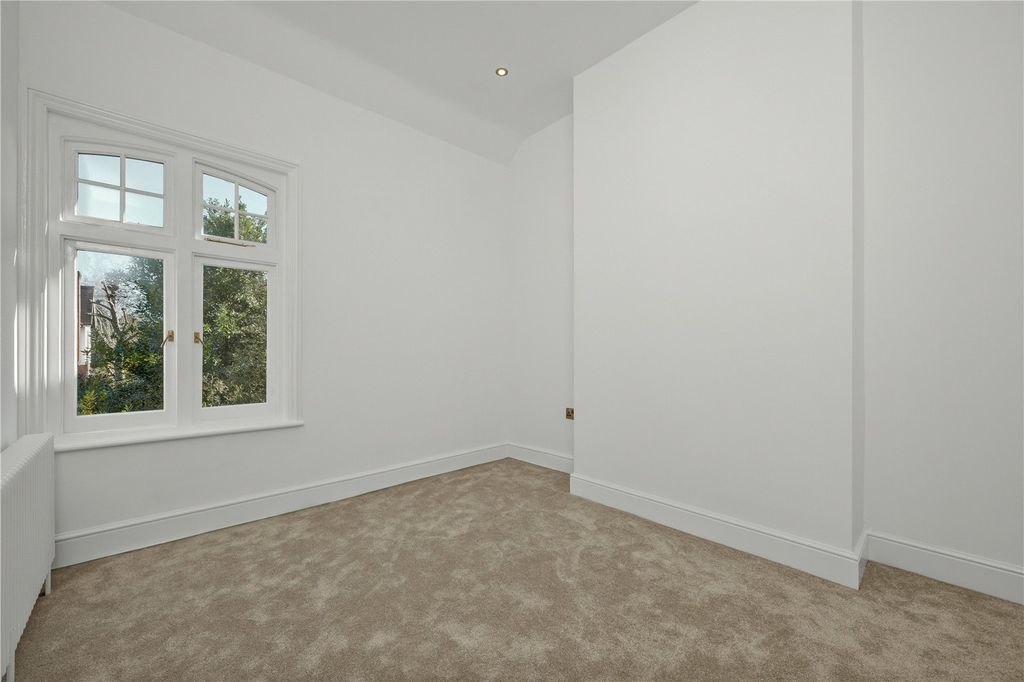 Additional image 12 of 6 bed detached house for saleBeauchamp Road, East Molesey, Surrey KT8