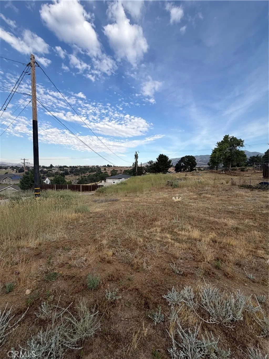 22117 Mccarthy Dr, Tehachapi, CA 93561