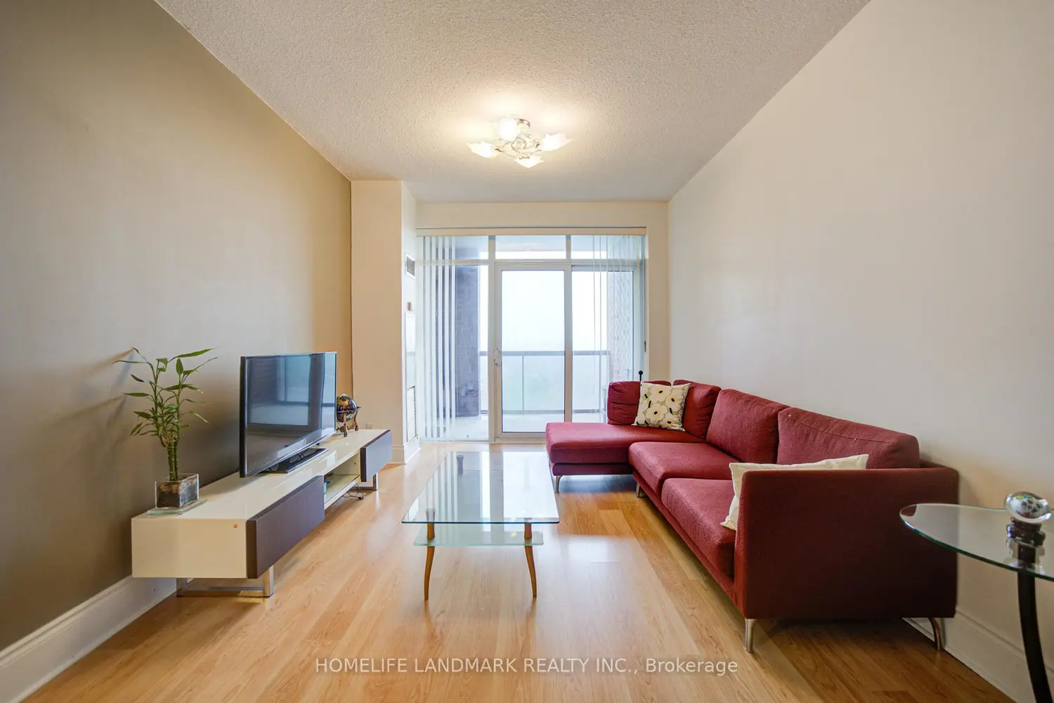 Additional image 6 of 8 Mckee Avenue 802