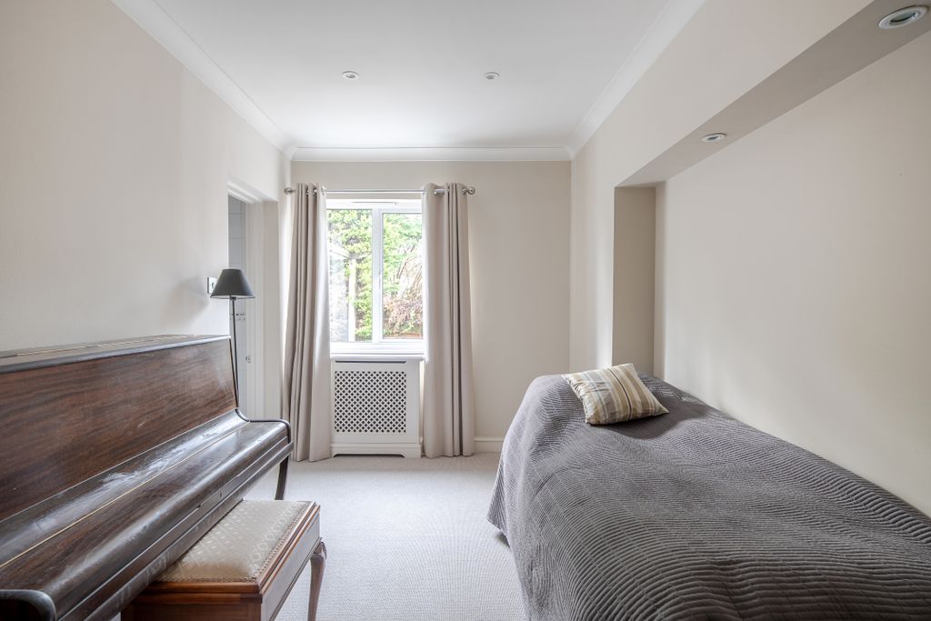 Additional image 12 of 4 bed detached house for saleBurgh Heath Road, Epsom KT17