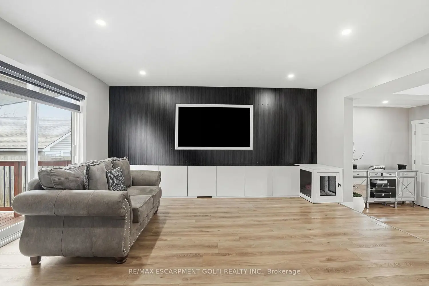 Additional image 8 of 5773 Leonard Avenue