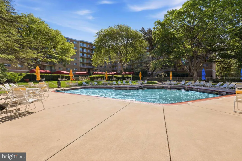 309 Florence Avenue Unit 329-N, Jenkintown, PA 19046