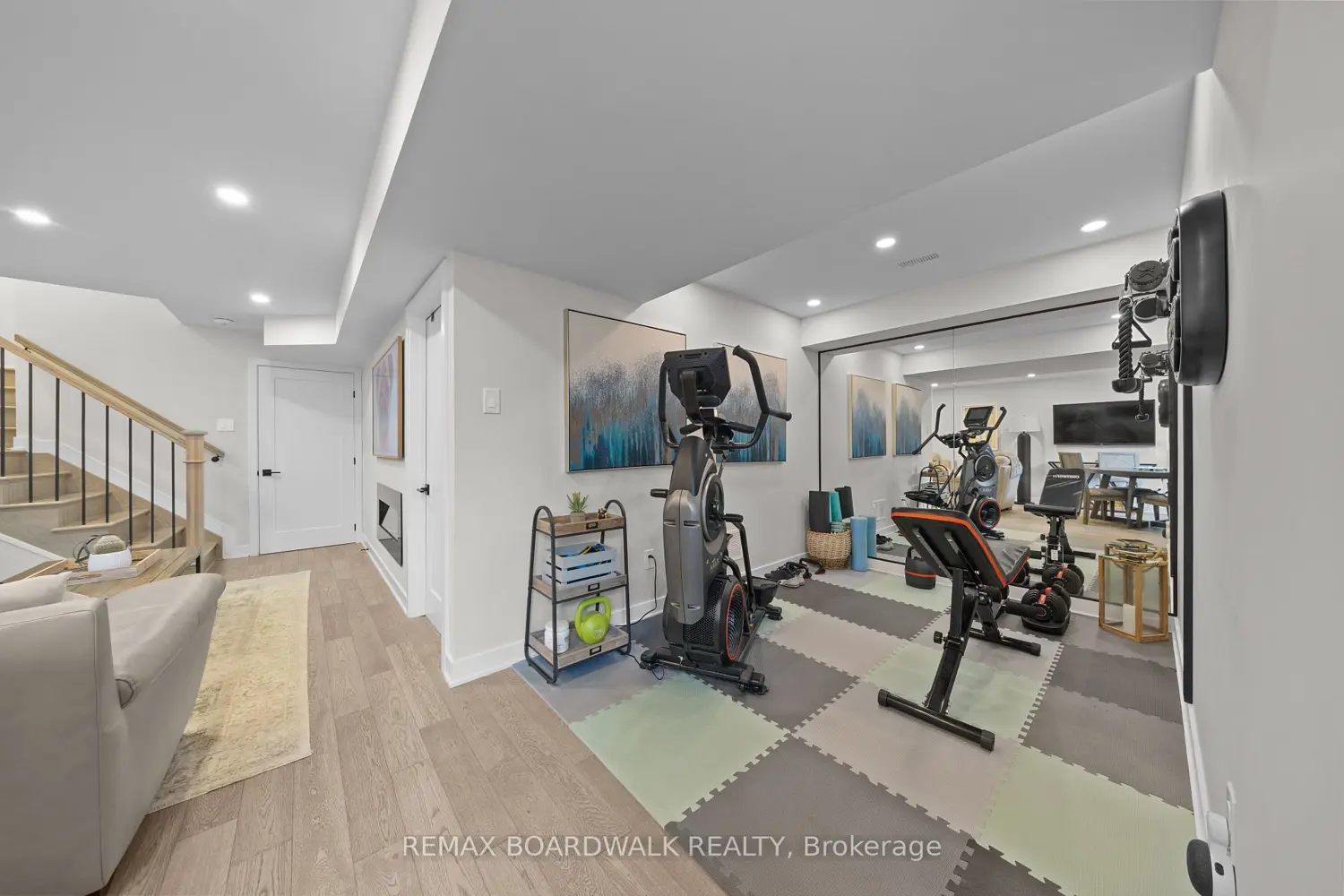 Additional image 14 of 332 Finial Way