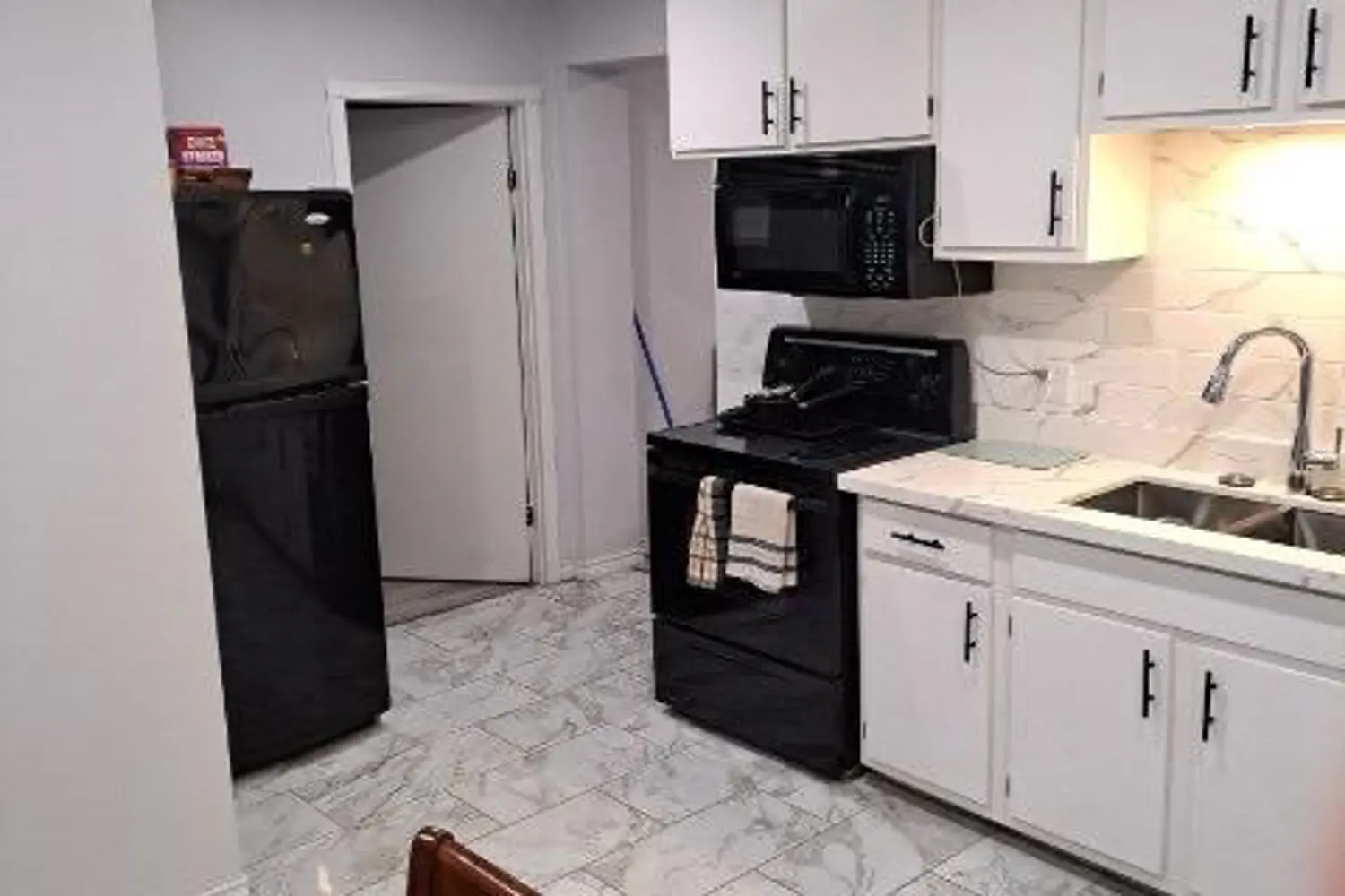 109 Catherine Street photo 3