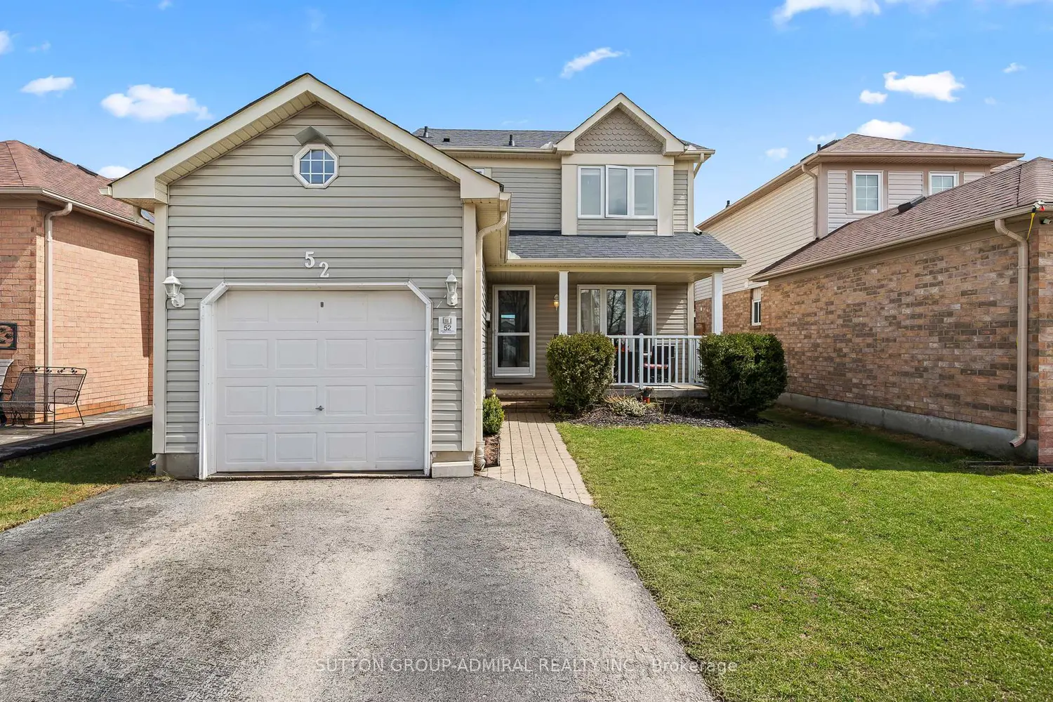 52 Moir Crescent