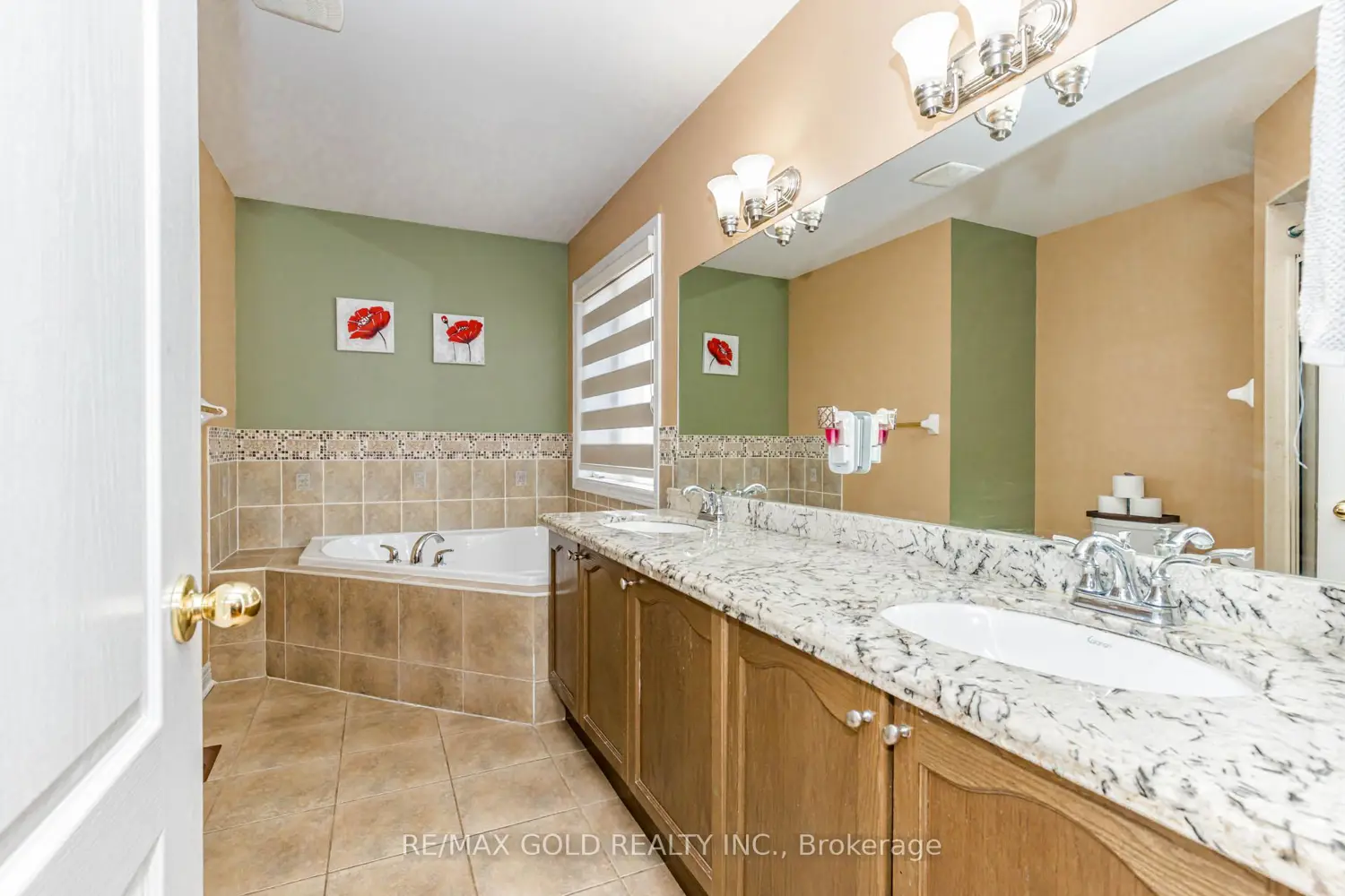 Additional image 15 of 548 Fernforest Drive
