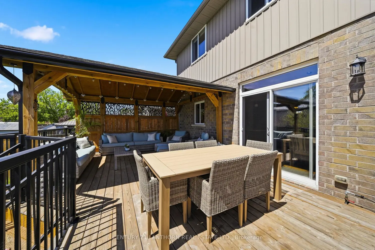 17 Cavendish Drive photo 2