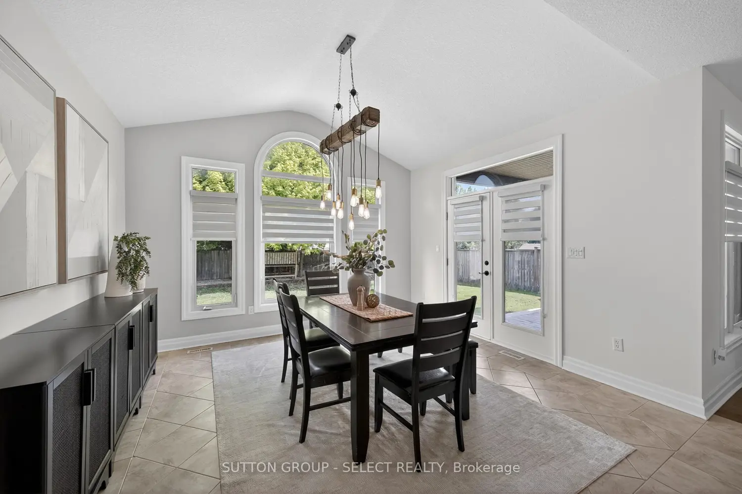 Additional image 11 of 220 Boyd Boulevard