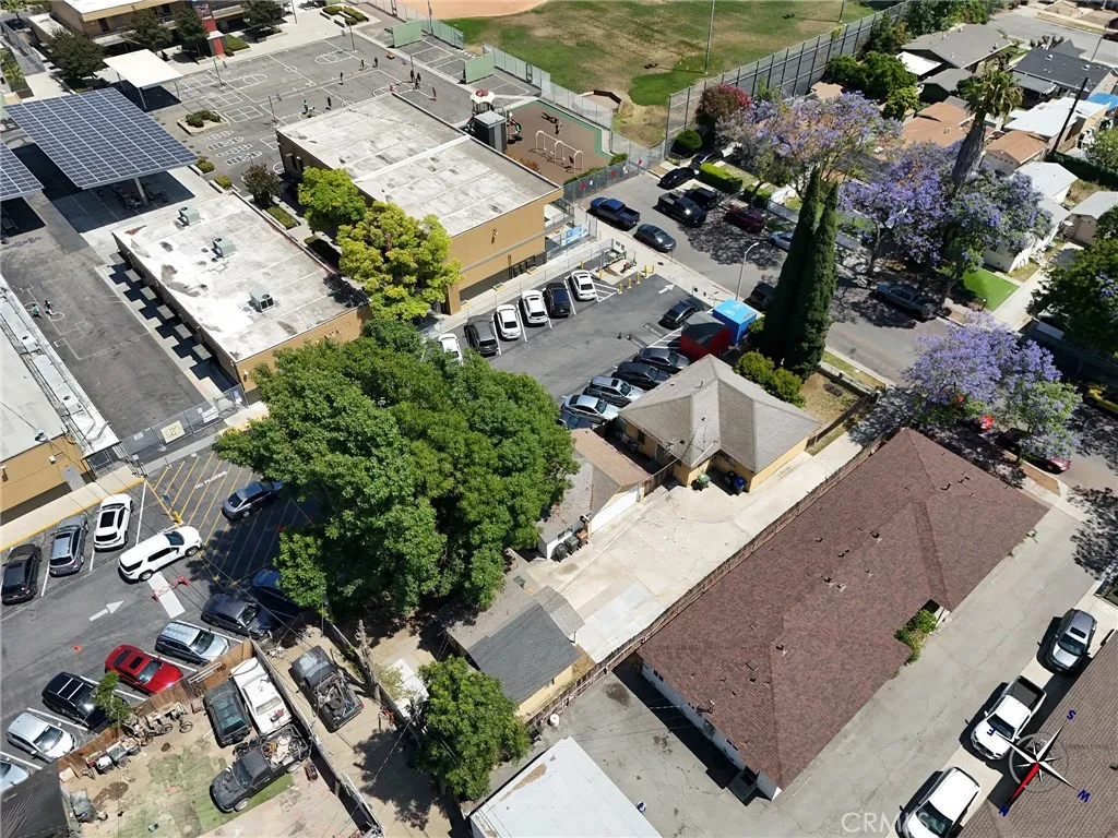 215 E Ash Avenue, Fullerton, CA 92832 photo 4
