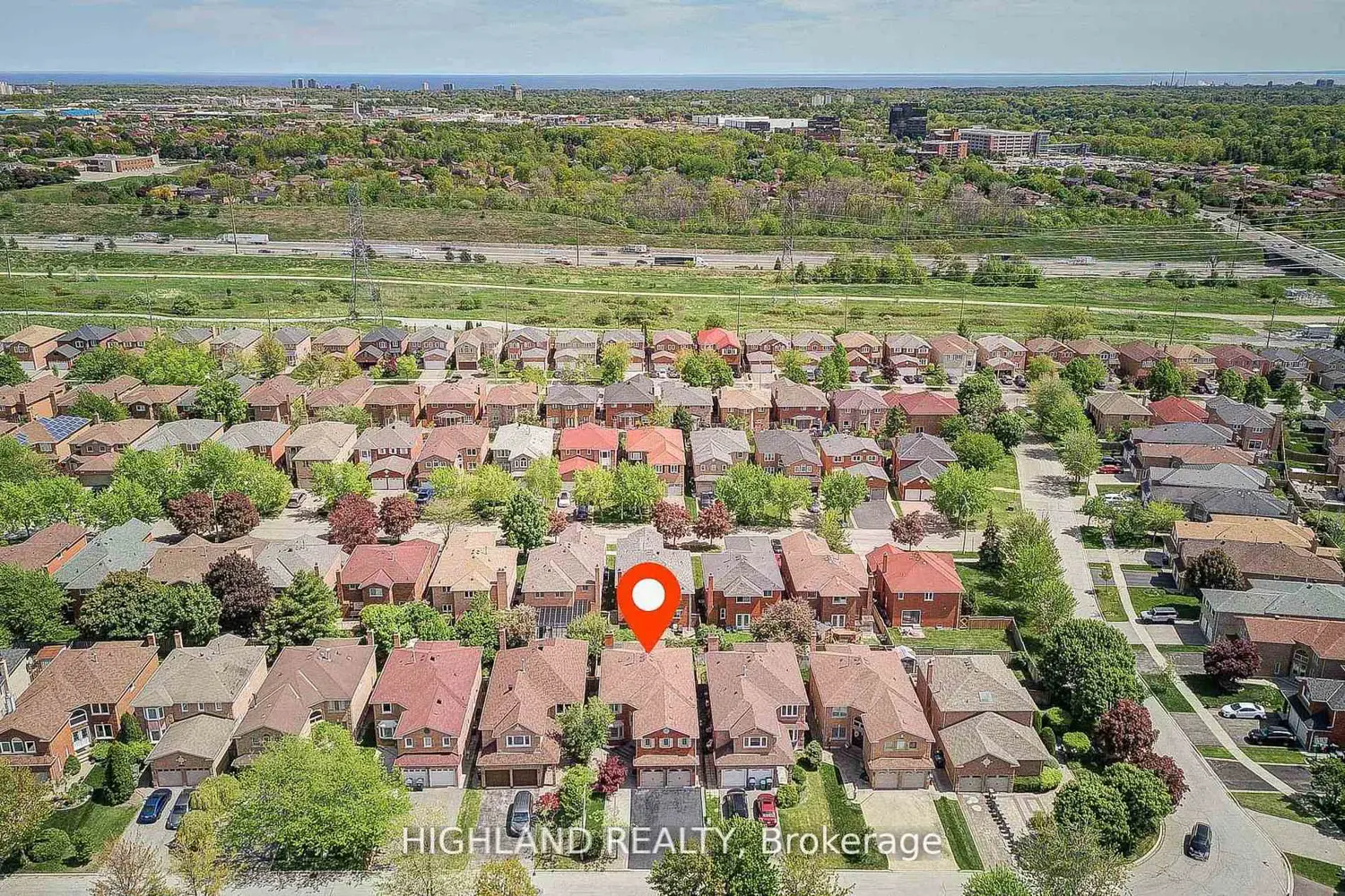 4781 Crystal Rose Drive photo 3