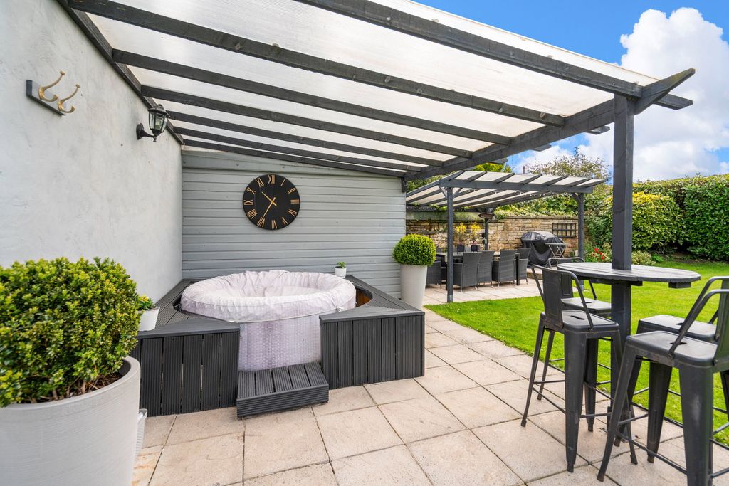 Additional image 32 of 3 bed semi-detached house for sale63 Victoria Road, Elland HX5