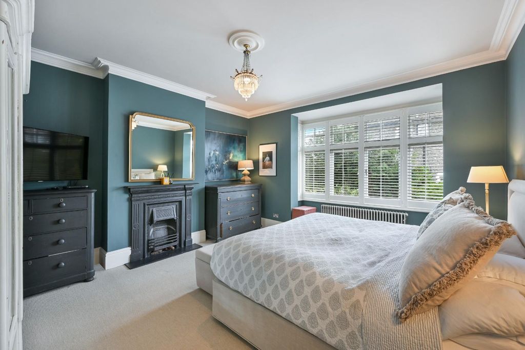 Additional image 7 of 6 bed semi-detached house for saleWorple Road, Epsom KT18