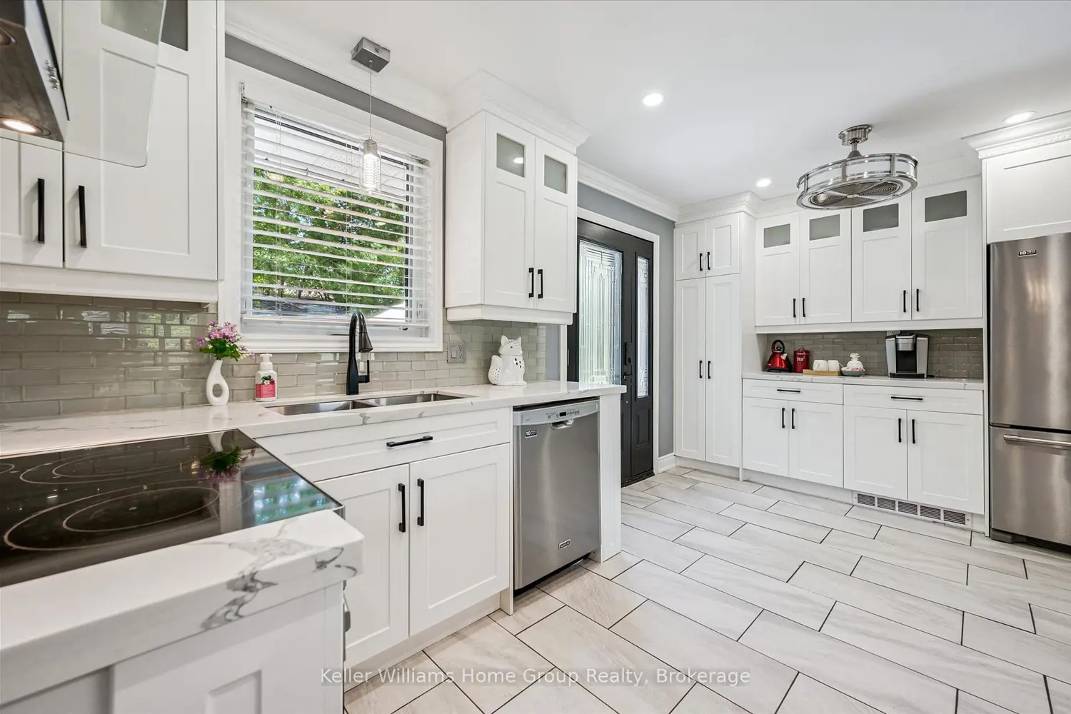 745 Blair Street photo 4