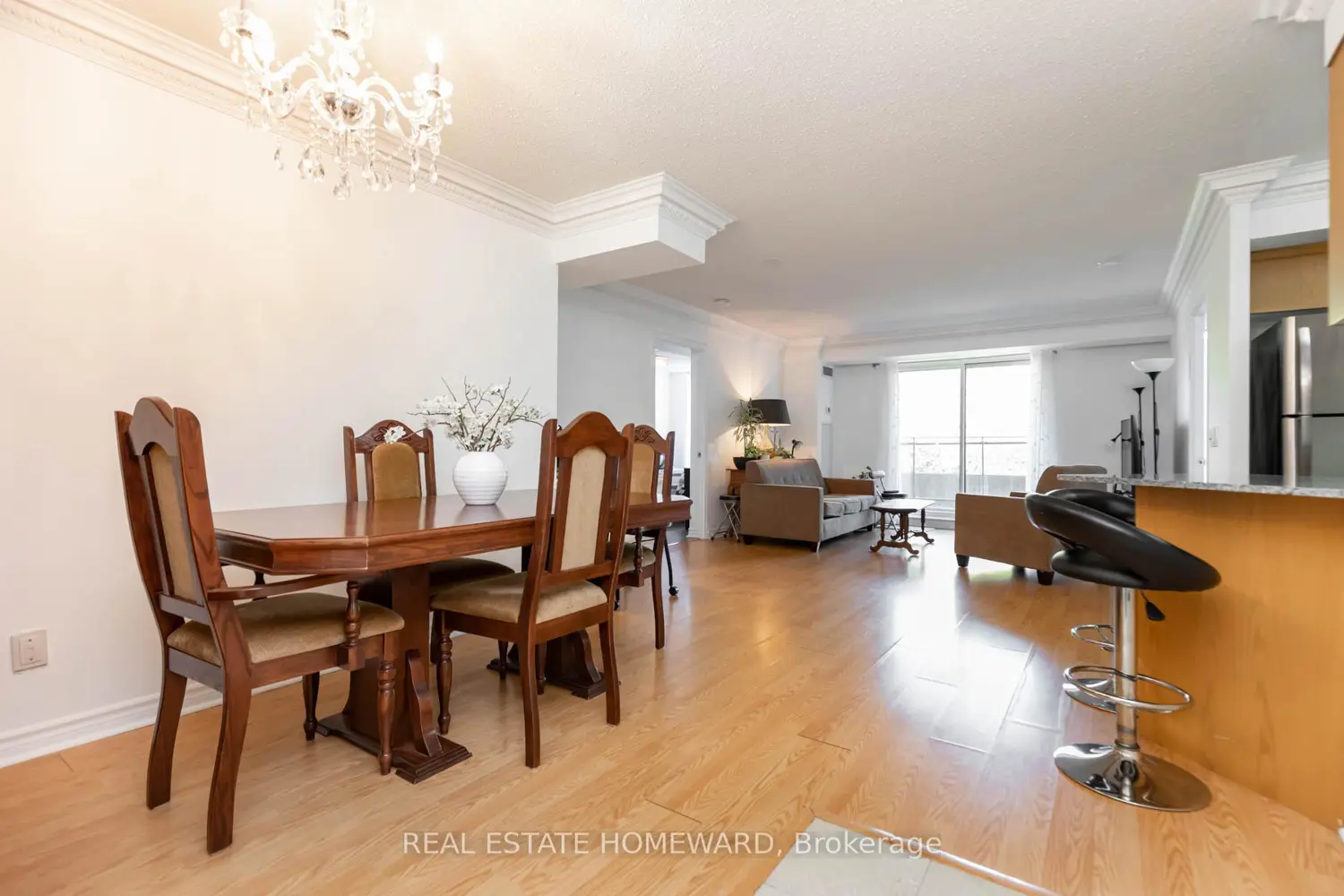 Additional image 4 of 1730 Eglinton Avenue 201