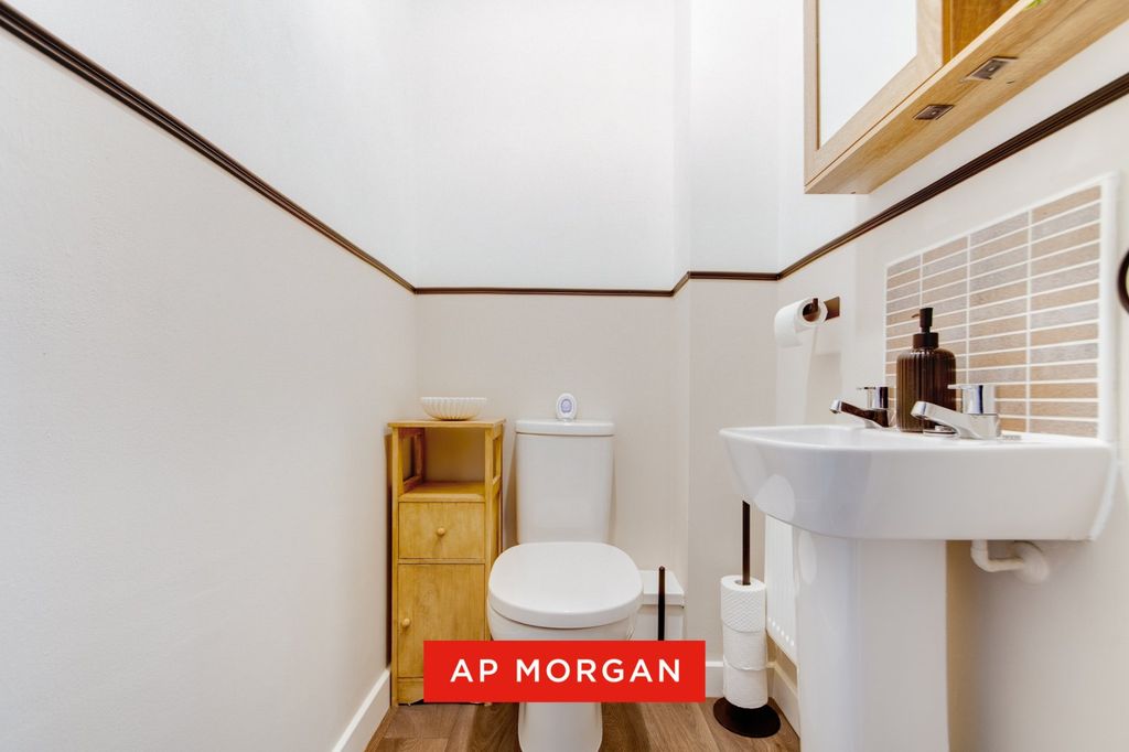 Additional image 17 of 3 bed terraced house for saleRabbit Croft, Droitwich, Worcestershire WR9