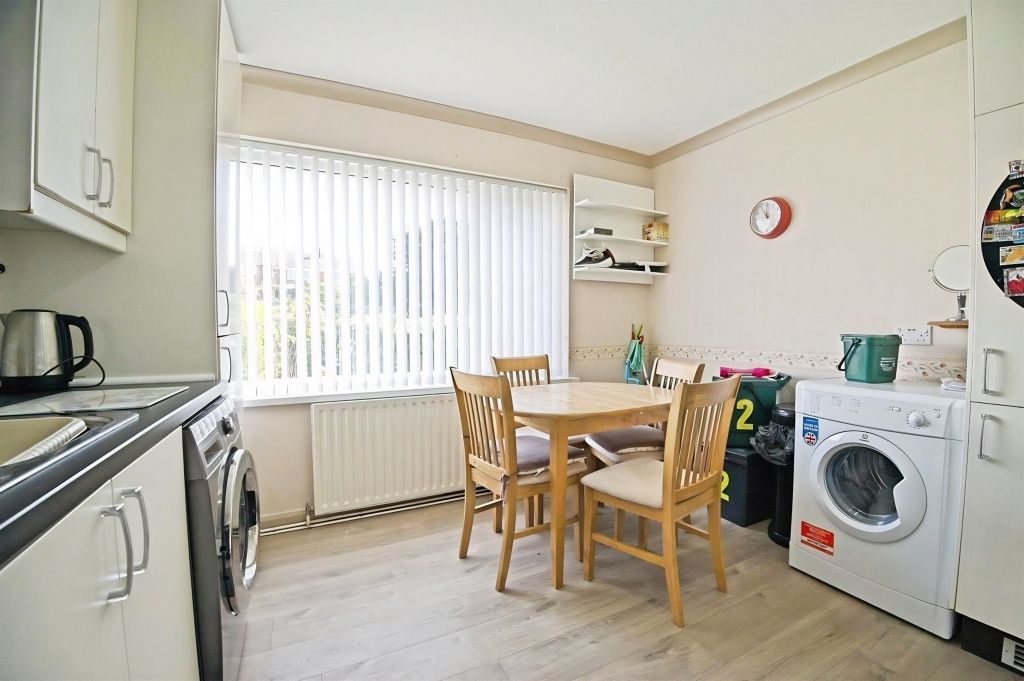 Additional image 5 of 2 bed flat for salePenlan Rise, Llandough, Penarth CF64