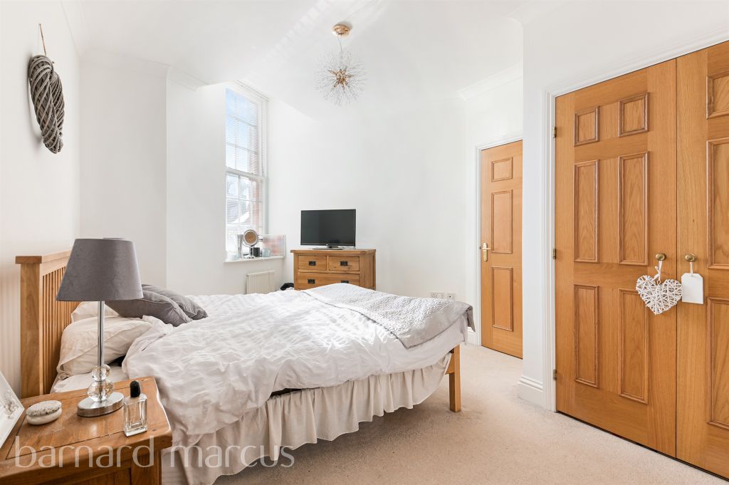 Additional image 7 of 2 bed flat for saleSandy Mead, Epsom KT19