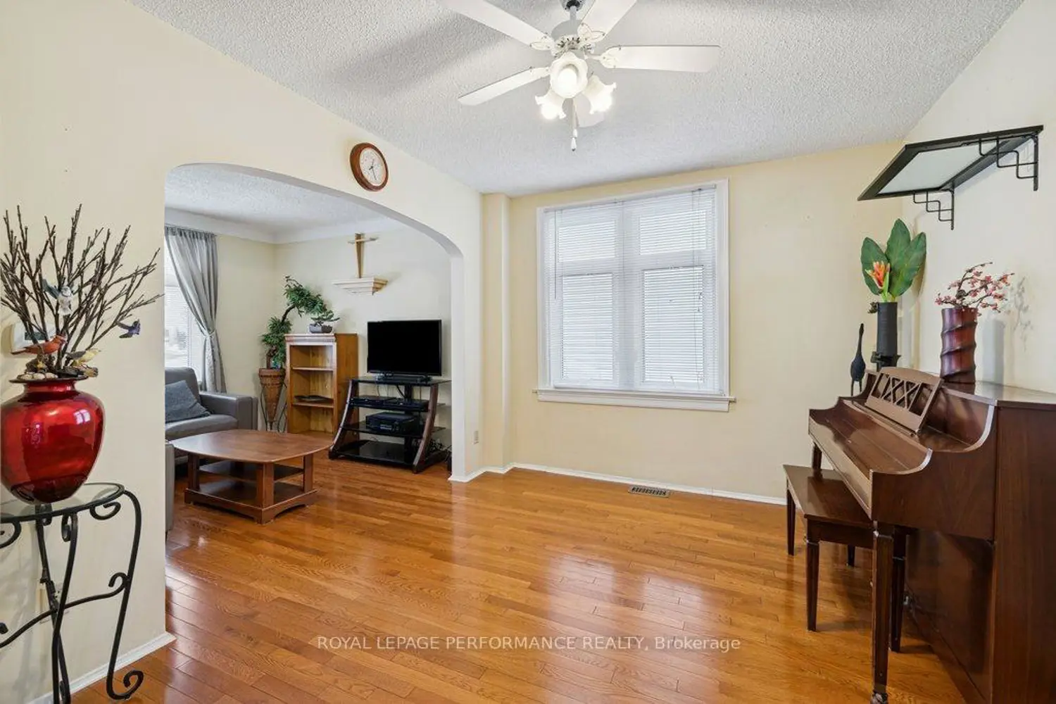 525 Kirkwood Avenue photo 2