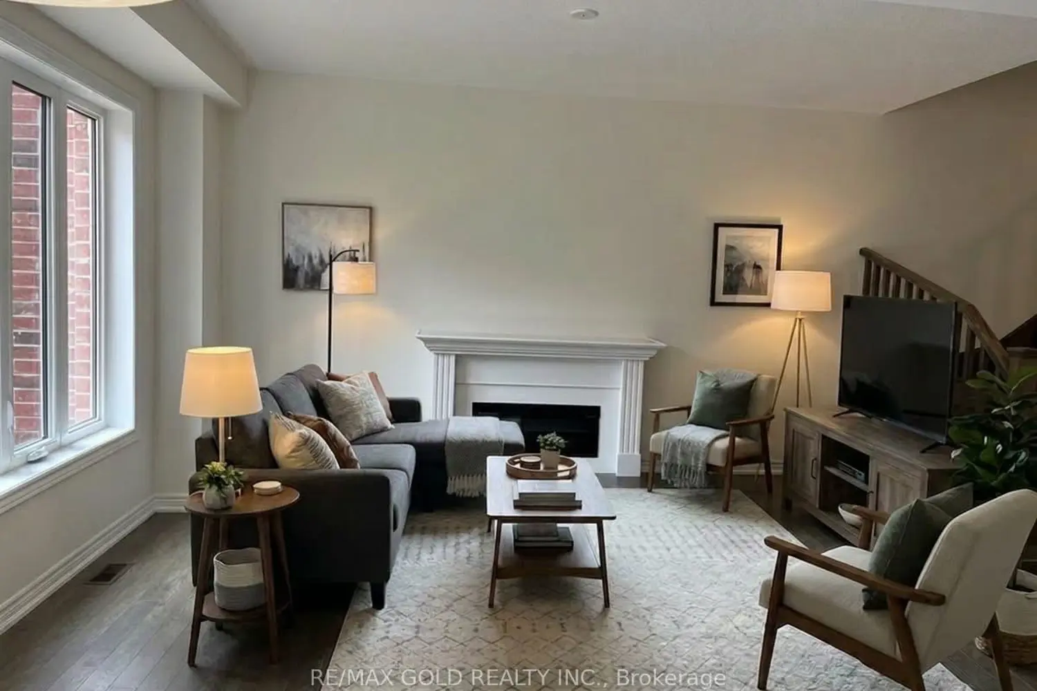 90 Grassbourne Avenue photo 5